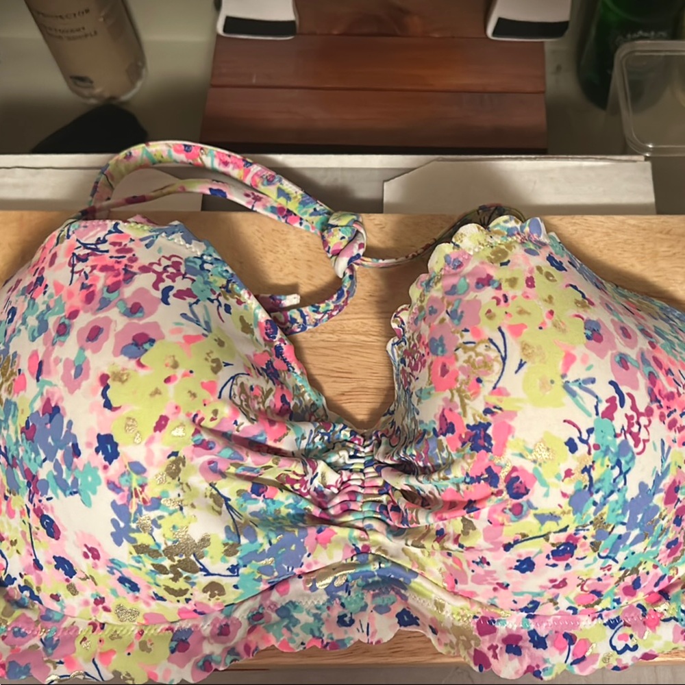 Victoria's Secret Multicolor Floral Bikini Top